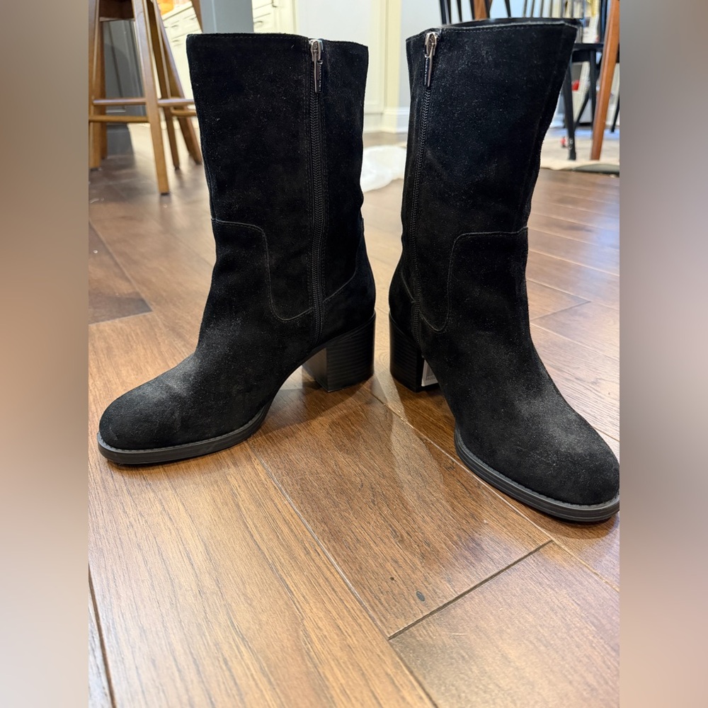 Vince Camuto Zelcinna Water-Repellent Mid-Shaft Suede Boots Size: 8.5W